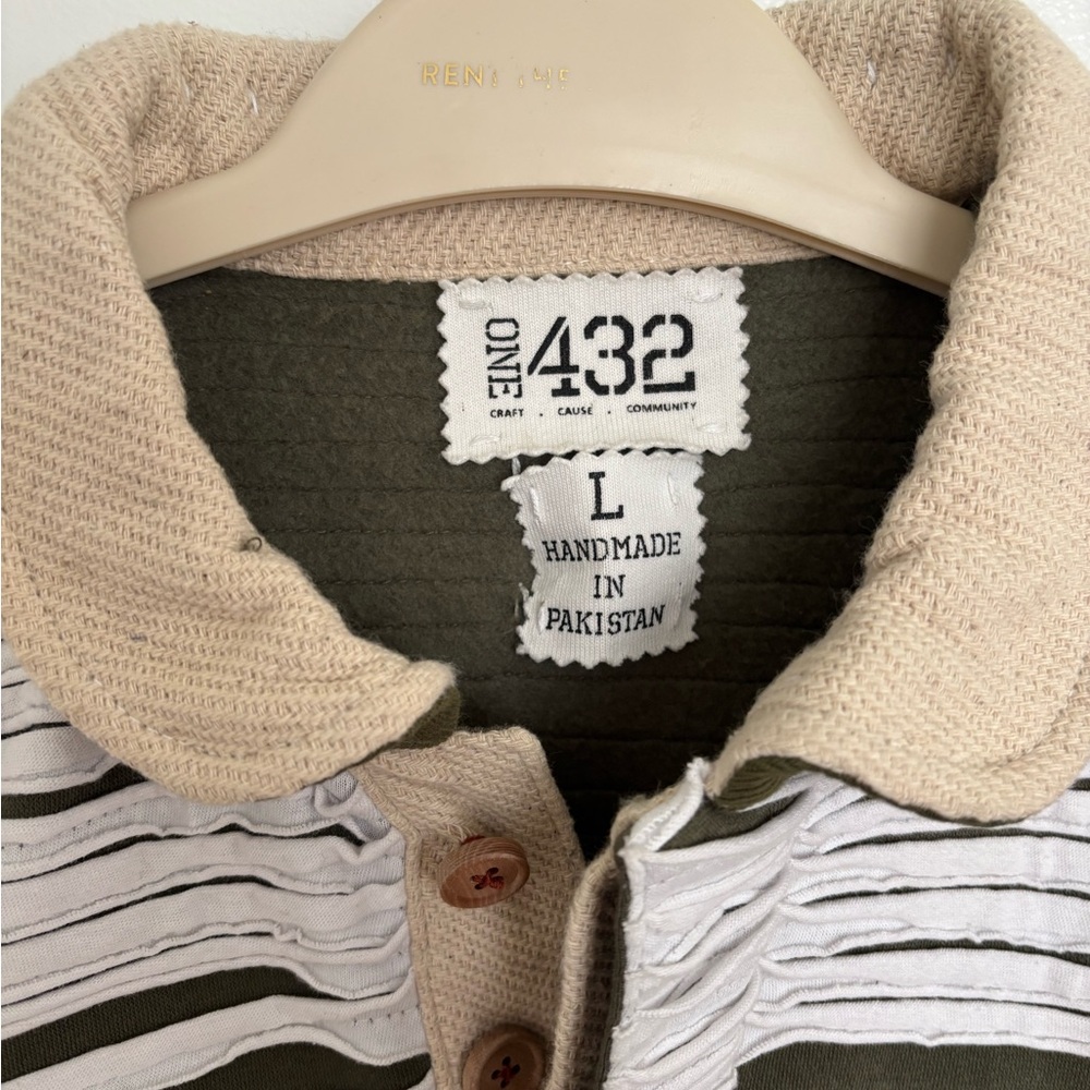 NWOT men’s sweatshirt - SoHo boutique - Picture 2 of 4